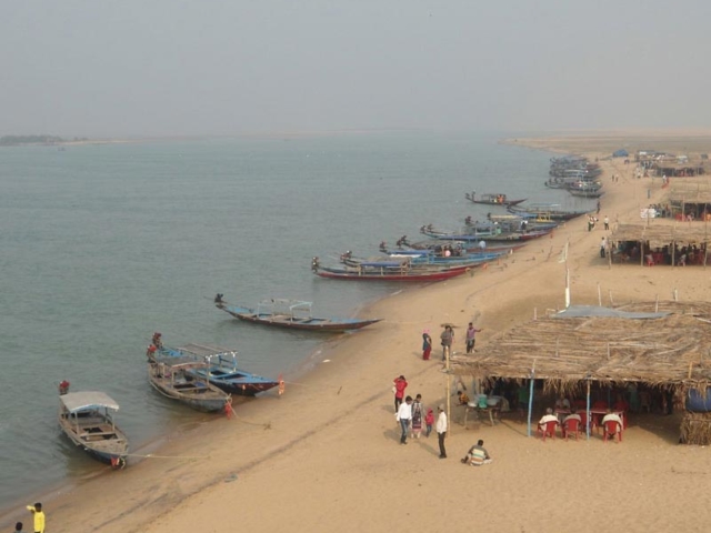 Puri Beach, Odisha - Odisha Photo Gallery - Bhubaneswar Cab Rental